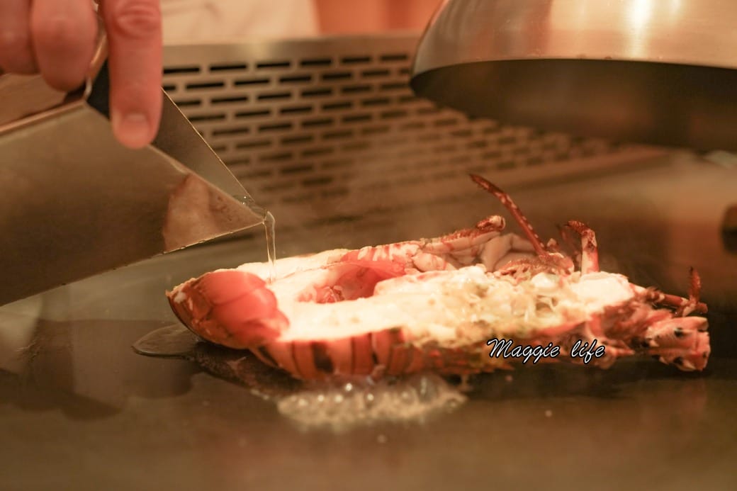 台北萬豪酒店Mark’s Teppenyaki鐵板燒，雙人午間海陸套餐，頂級龍蝦鮑魚肋眼超適合慶生約會，父親節母親節，限定優惠中