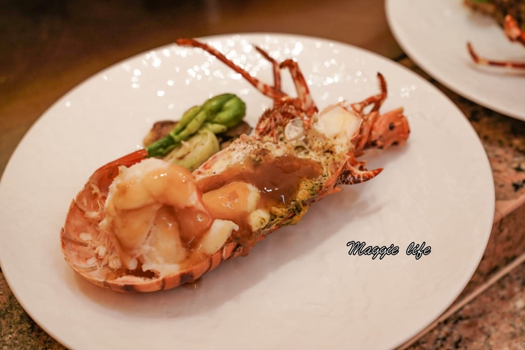 台北萬豪酒店Mark’s Teppenyaki鐵板燒，雙人午間海陸套餐，頂級龍蝦鮑魚肋眼超適合慶生約會，父親節母親節，限定優惠中