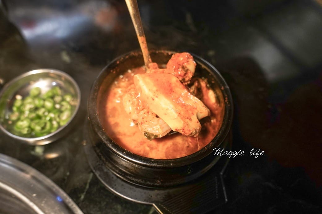 台北韓江烤肉市民總店，秒到韓國的好味道韓國道地烤肉店，韓式小菜無限供應無限續，沒在韓國的日子就來這裡吧！