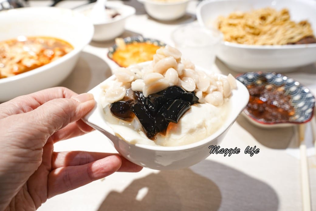 麵大廚牛肉麵有豆花豆漿吃到飽，還有蜜芋頭，真的被豆花耽誤的牛肉麵店