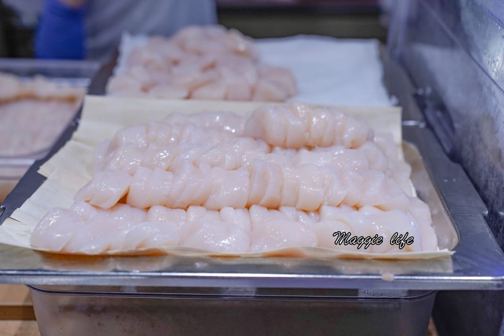 新北八里福朋喜來登吃到飽The Mesh Kitchen，生食級干貝爆炸好吃，buffet假日完整菜色