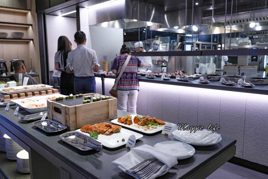 新北八里福朋喜來登吃到飽The Mesh Kitchen，生食級干貝爆炸好吃，buffet假日完整菜色