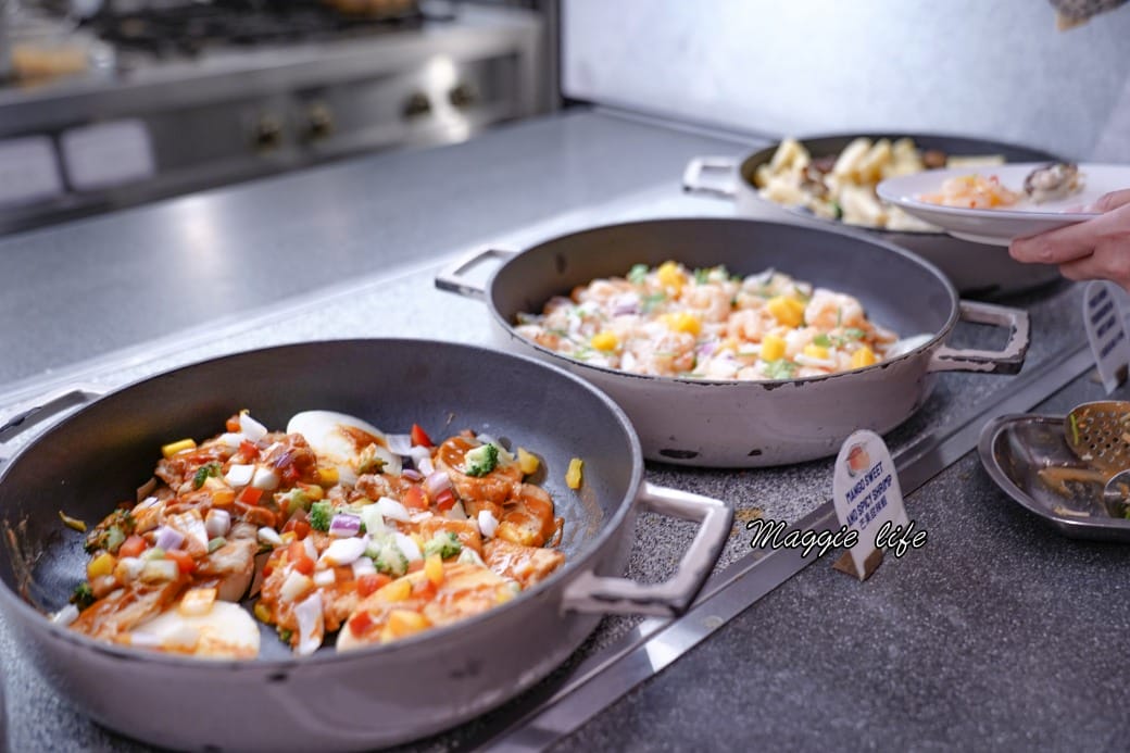 新北八里福朋喜來登吃到飽The Mesh Kitchen，生食級干貝爆炸好吃，buffet假日完整菜色