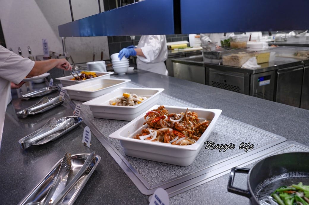 新北八里福朋喜來登吃到飽The Mesh Kitchen，生食級干貝爆炸好吃，buffet假日完整菜色