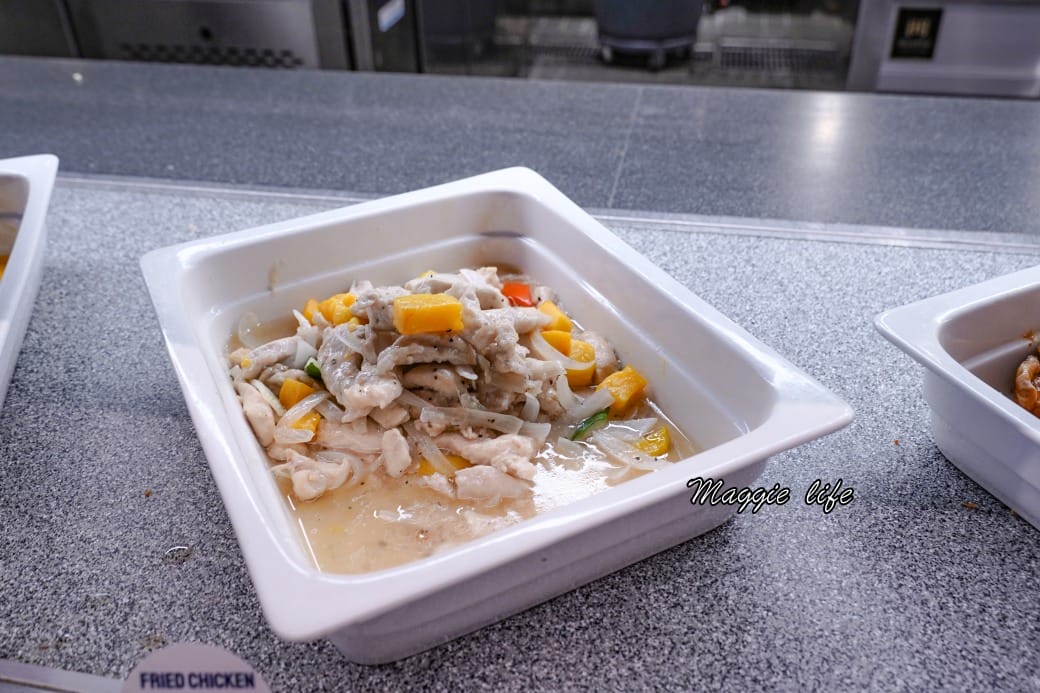 新北八里福朋喜來登吃到飽The Mesh Kitchen，生食級干貝爆炸好吃，buffet假日完整菜色