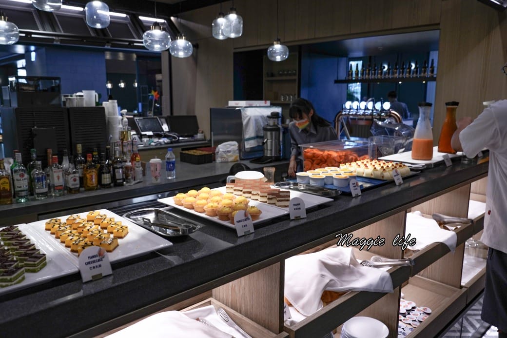 新北八里福朋喜來登吃到飽The Mesh Kitchen，生食級干貝爆炸好吃，buffet假日完整菜色