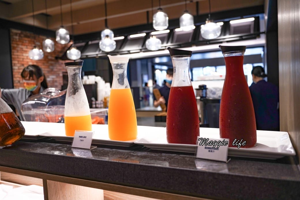 新北八里福朋喜來登吃到飽The Mesh Kitchen，生食級干貝爆炸好吃，buffet假日完整菜色