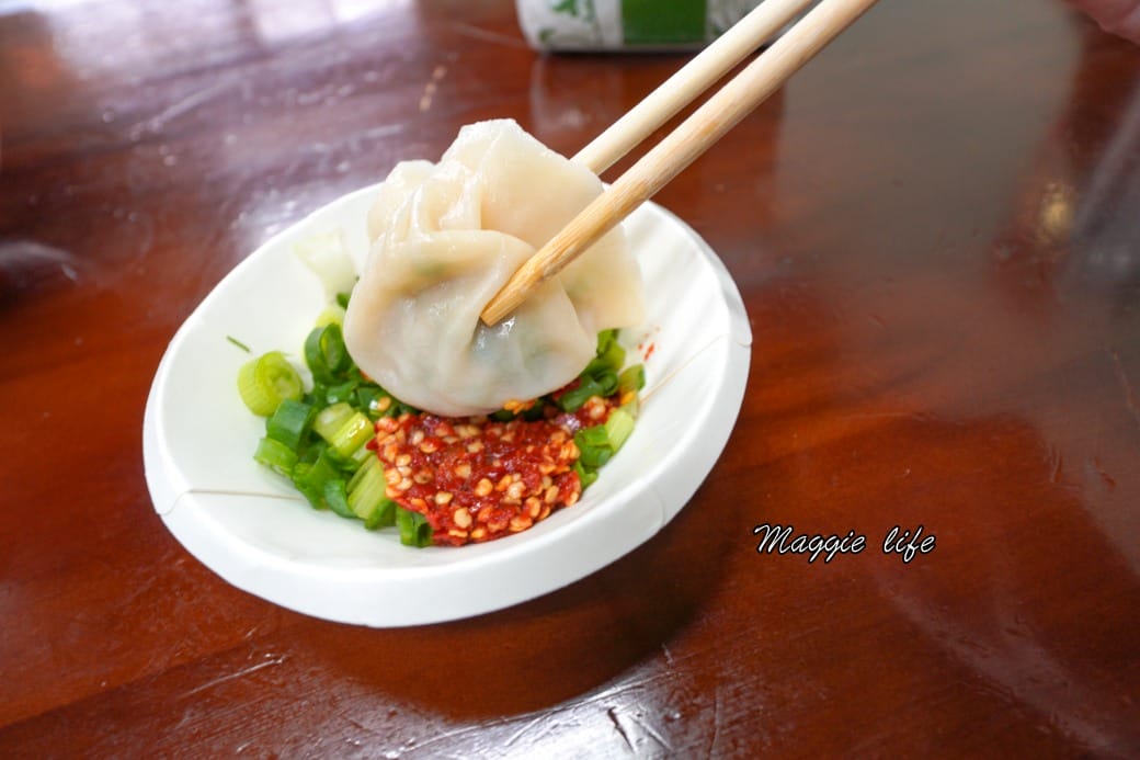 北大荒水餃店，傳說中的巨無霸水餃，被水餃耽誤的滷味店，一顆抵兩顆