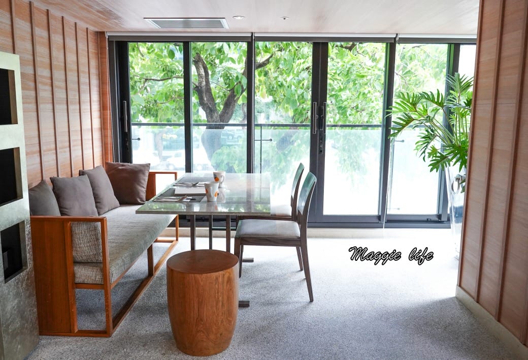 台北和逸飯店THE Lounge，一整排陽光玻璃窗，城市裡的小綠洲，中式午間套餐CP值爆炸高