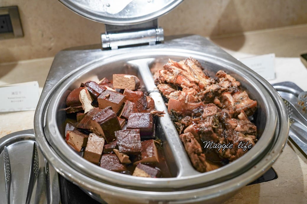 台北飯店推薦｜和逸飯店台北民生館自助早餐吃到飽THE Lounge，豐富精緻的自助早餐居然只要450元就可以吃得到，整整吃3.5小時，可以飽一整天