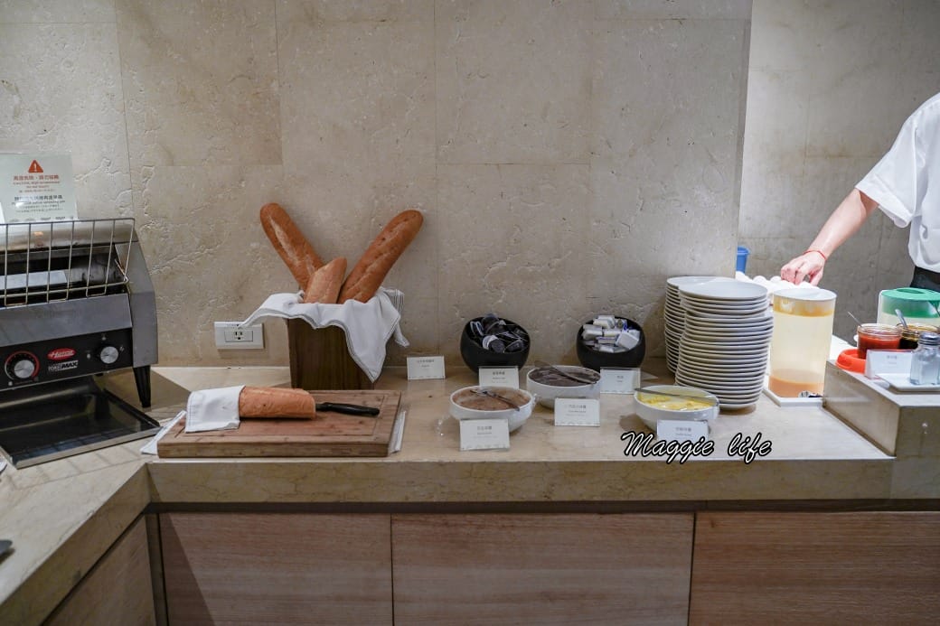 台北飯店推薦｜和逸飯店台北民生館自助早餐吃到飽THE Lounge，豐富精緻的自助早餐居然只要450元就可以吃得到，整整吃3.5小時，可以飽一整天