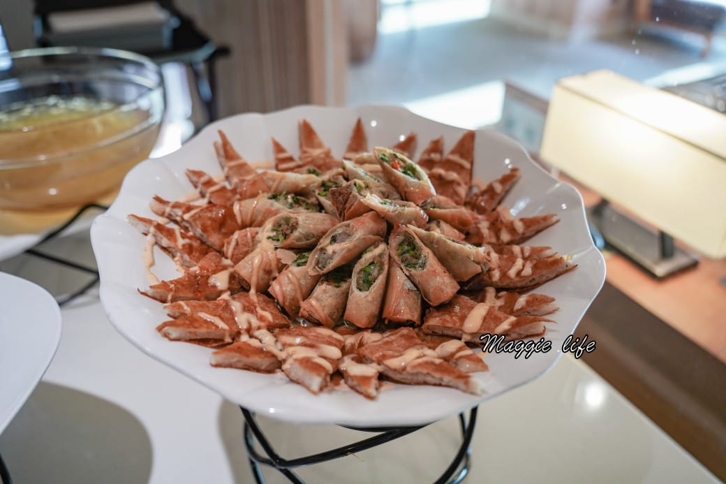 台北飯店推薦｜和逸飯店台北民生館自助早餐吃到飽THE Lounge，豐富精緻的自助早餐居然只要450元就可以吃得到，整整吃3.5小時，可以飽一整天