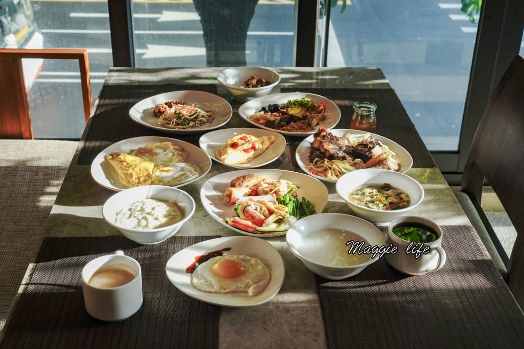 台北飯店推薦｜和逸飯店台北民生館自助早餐吃到飽THE Lounge，豐富精緻的自助早餐居然只要450元就可以吃得到，整整吃3.5小時，可以飽一整天