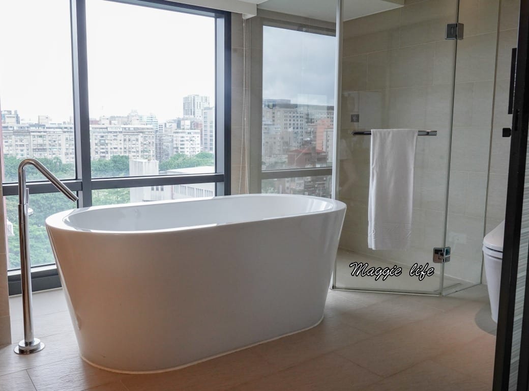 台北飯店推薦｜和逸飯店台北民生館HOTEL COZZI，日式高質感景觀飯店，浴室超美的，台北中山區行天宮站飯店推薦