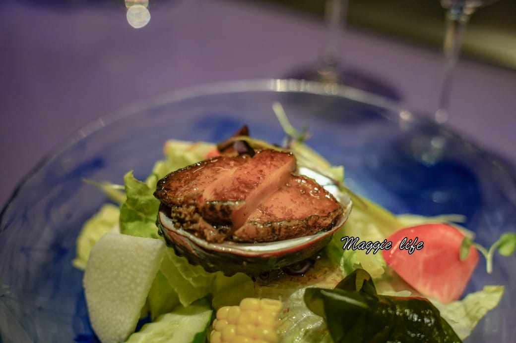 墨賞新鐵板料理Mosun，忠孝敦化美食約會餐廳CP值高，氣氛超好有儀式感，還吃得到鮑魚，限時優惠價