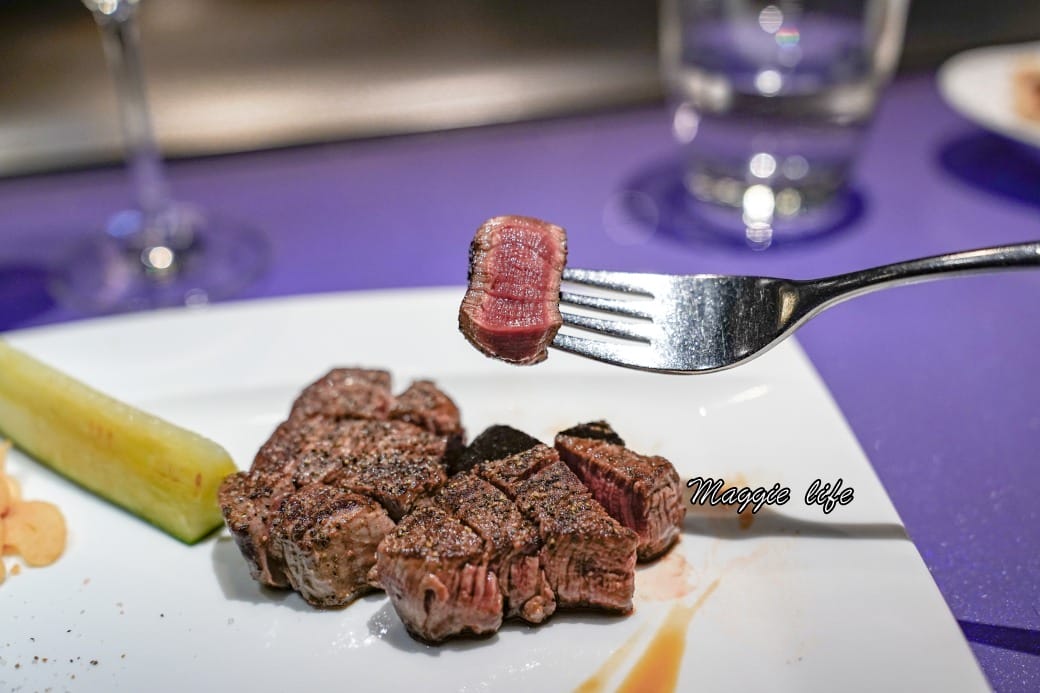 墨賞新鐵板料理Mosun，忠孝敦化美食約會餐廳CP值高，氣氛超好有儀式感，還吃得到鮑魚，限時優惠價