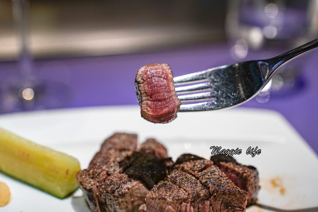 墨賞新鐵板料理Mosun，忠孝敦化美食約會餐廳CP值高，氣氛超好有儀式感，還吃得到鮑魚，限時優惠價