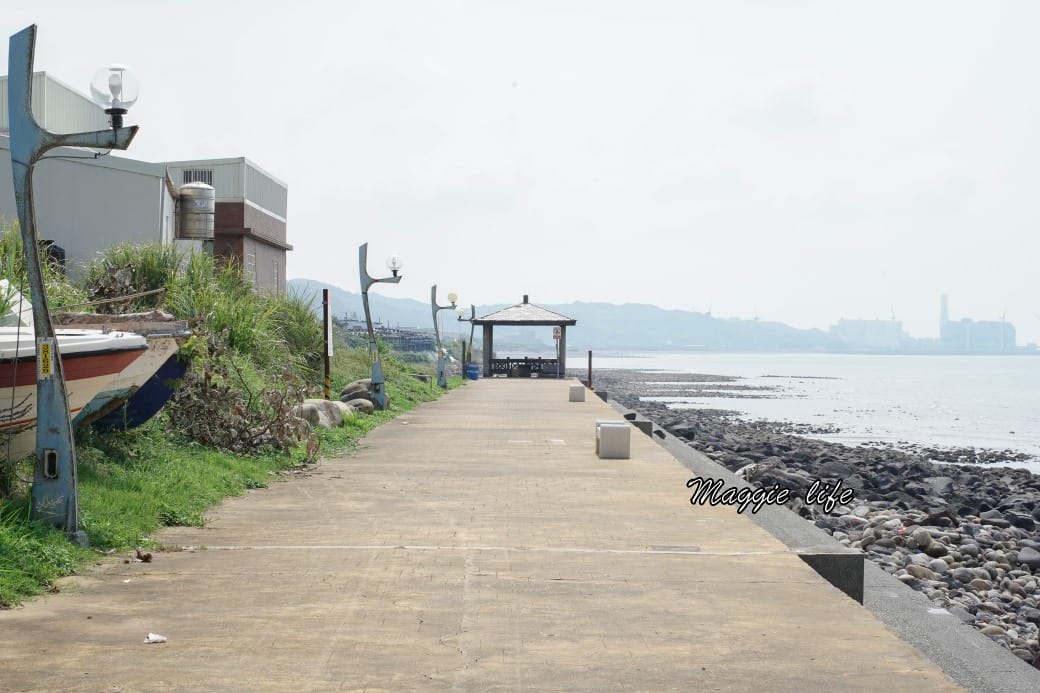 新北林口海景咖啡6115，6115 Caf’e，沒有低消，最低50元就可以享受海景第一排無敵美景，超級療癒