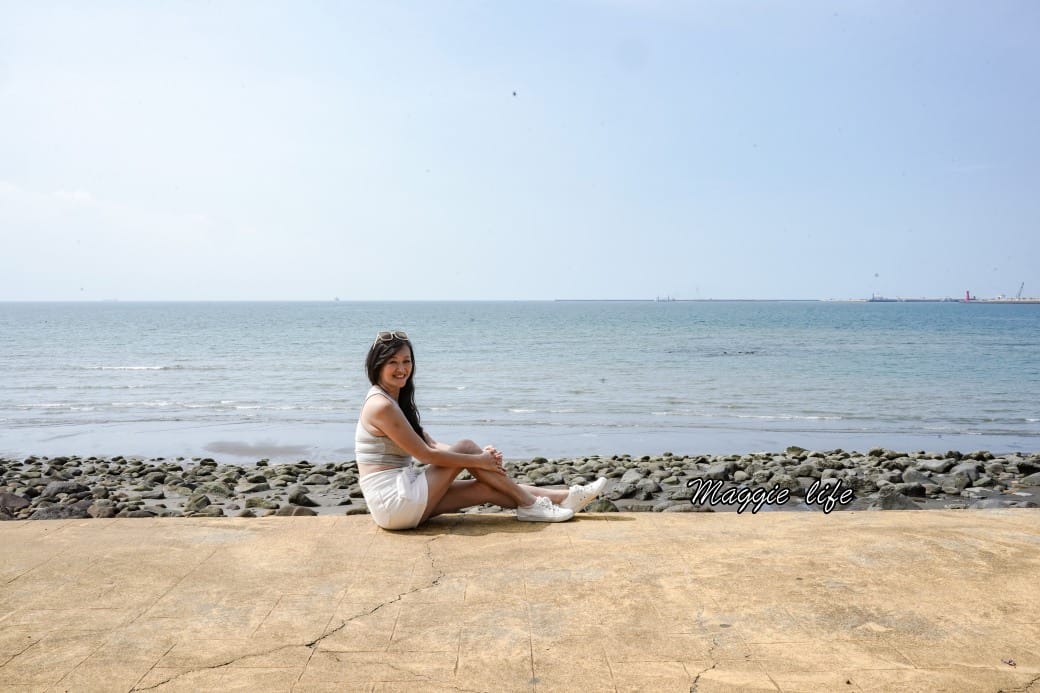 新北林口海景咖啡6115，6115 Caf’e，沒有低消，最低50元就可以享受海景第一排無敵美景，超級療癒