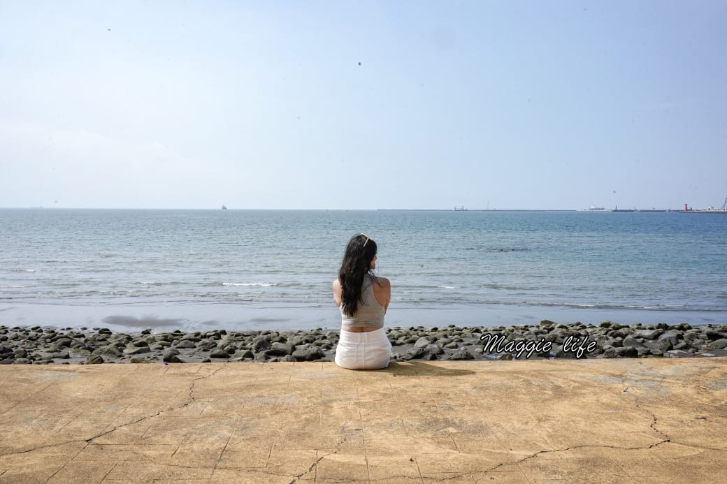 新北林口海景咖啡6115,6115 Caf’e,沒有低消,最低50元就可以享受海景第一排無敵美景,超級療癒 - 第1張圖 新北林口海景咖啡6115,6115 Caf’e,沒有低消,最低50元就可以享受海景第一排無敵美景,超級療癒