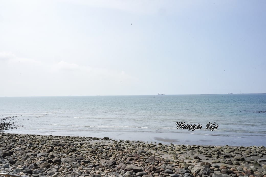 新北林口海景咖啡6115，6115 Caf’e，沒有低消，最低50元就可以享受海景第一排無敵美景，超級療癒