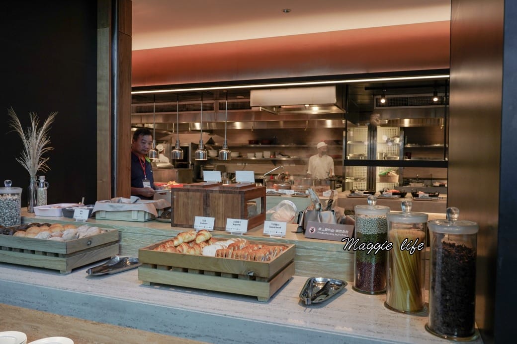 桃園喜來登酒店｜自助早餐吃到飽，15大區豐盛食材中式西式港式一次看仔細，超級豐盛早餐，自己花錢來吃也很甘願