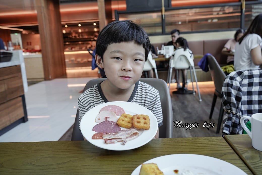 桃園喜來登酒店｜自助早餐吃到飽，15大區豐盛食材中式西式港式一次看仔細，超級豐盛早餐，自己花錢來吃也很甘願