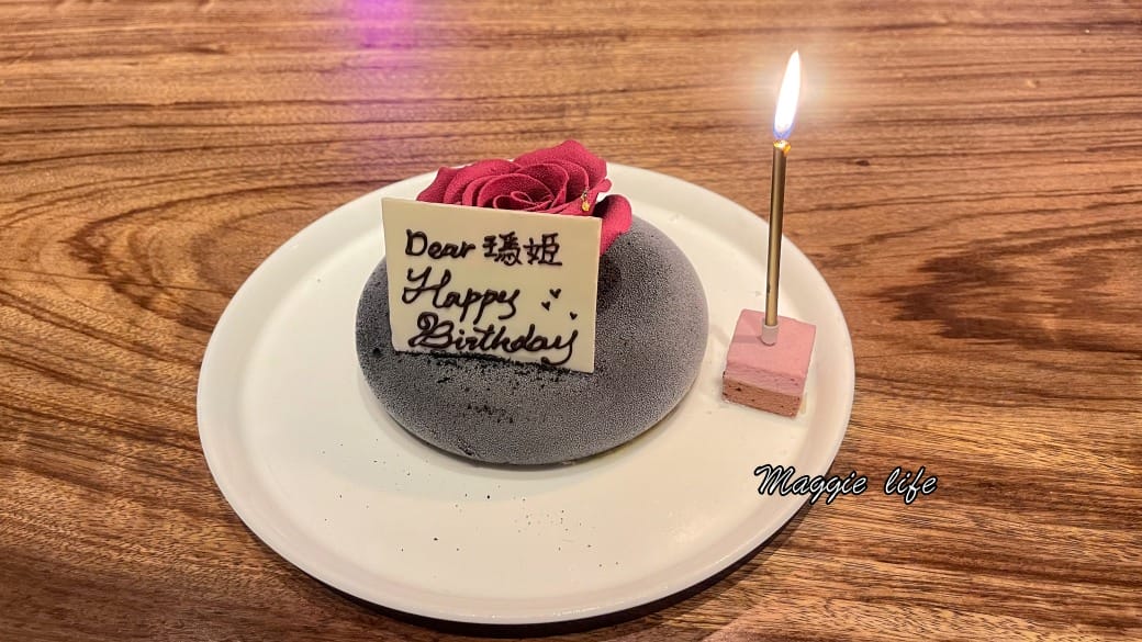 台北萬豪20樓INGE’S Bar & Grill 無敵景觀餐廳，約會慶生選這間，270度台北101景觀