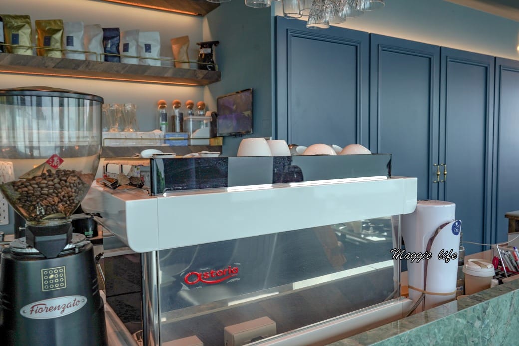 高雄柴山1號海洋咖啡，海景第一排景觀餐廳，玻璃天空步道美景超好拍，新開幕