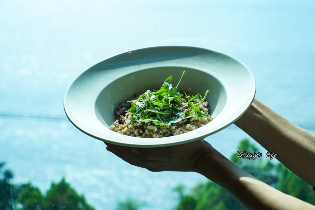 高雄柴山1號海洋咖啡，海景第一排景觀餐廳，玻璃天空步道美景超好拍，新開幕