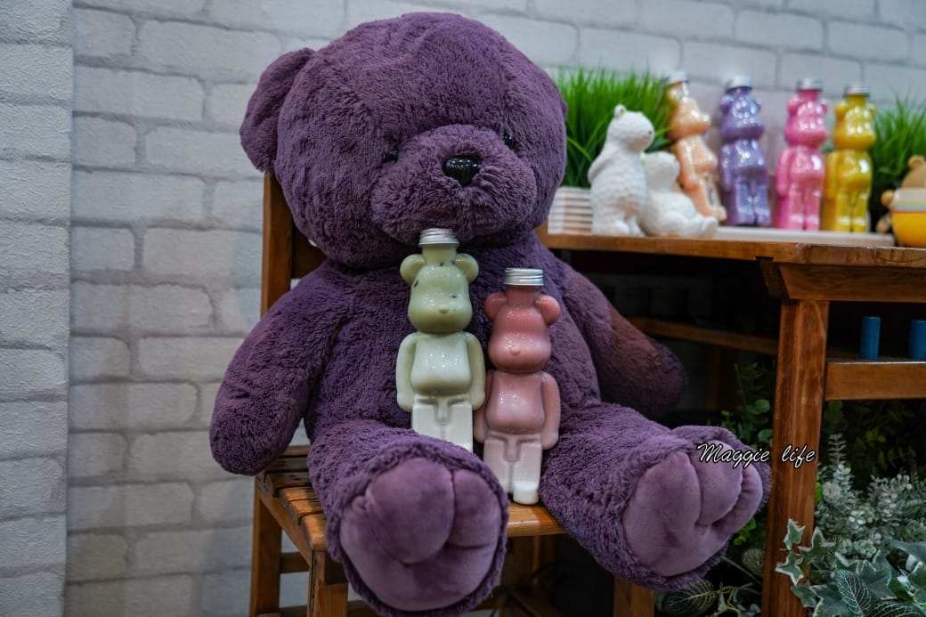 高雄鹽埕小熊奶茶，超萌小熊奶茶，彩虹熊熊牆必打卡超好拍，IG爆紅，少女心大噴發