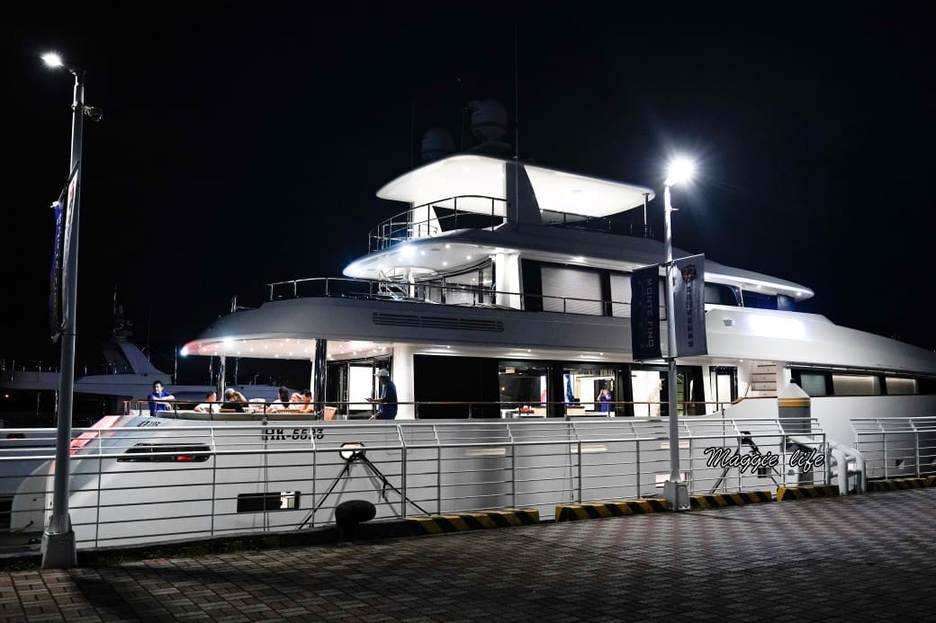 高雄Sauga鯊加碼頭餐酒館，無敵海景夕陽晚霞，約會景點露天面海第一排，隱藏在碼頭裡面的IG打卡景觀餐廳