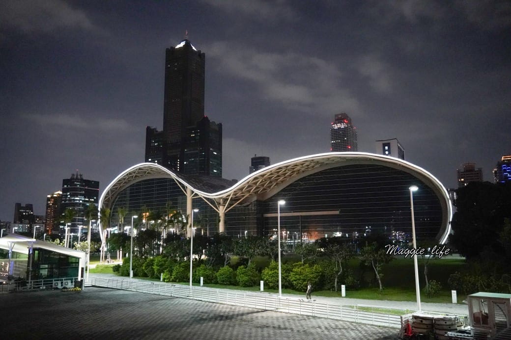 高雄Sauga鯊加碼頭餐酒館，無敵海景夕陽晚霞，約會景點露天面海第一排，隱藏在碼頭裡面的IG打卡景觀餐廳