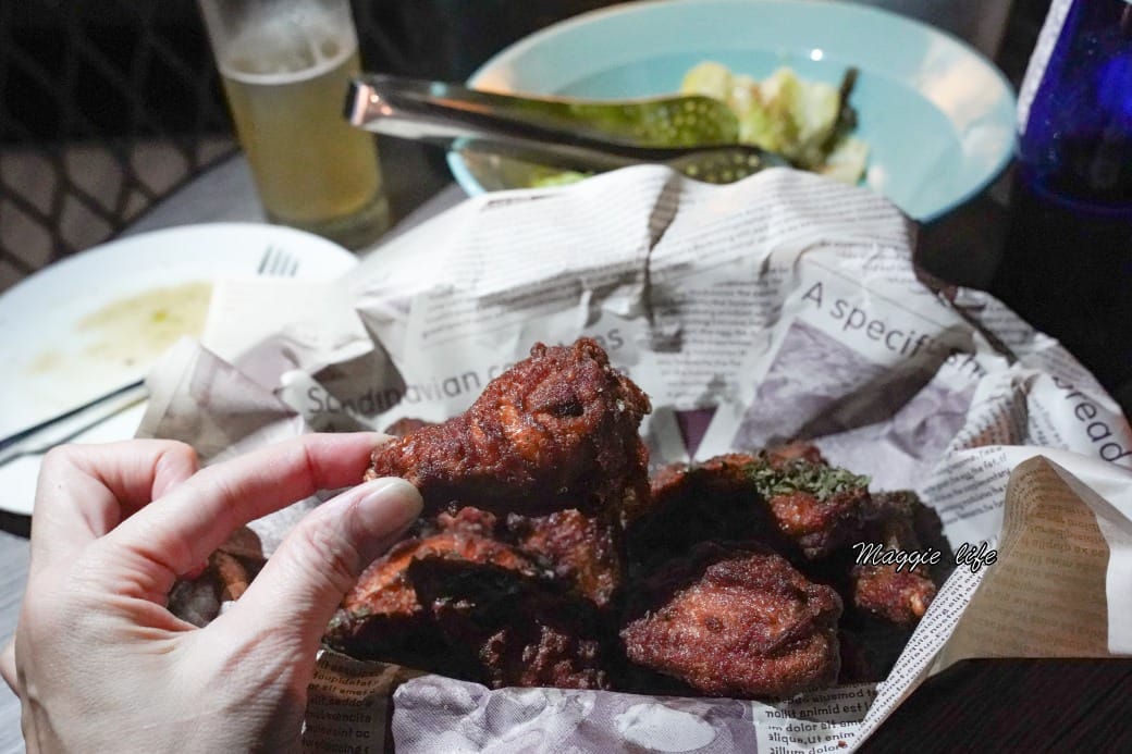 高雄Sauga鯊加碼頭餐酒館，無敵海景夕陽晚霞，約會景點露天面海第一排，隱藏在碼頭裡面的IG打卡景觀餐廳