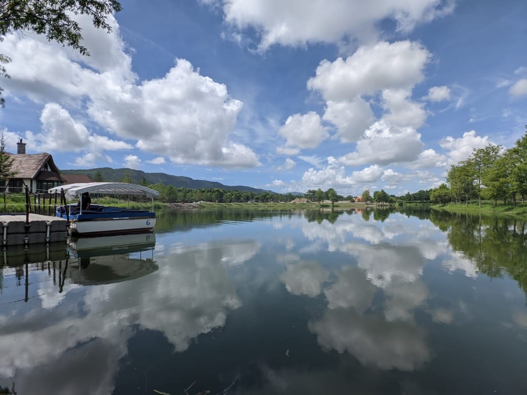 花蓮a2水岸園區，星巴克花蓮理想門市，全國唯一童話森林星巴克超夢幻，試營運期間免費入園