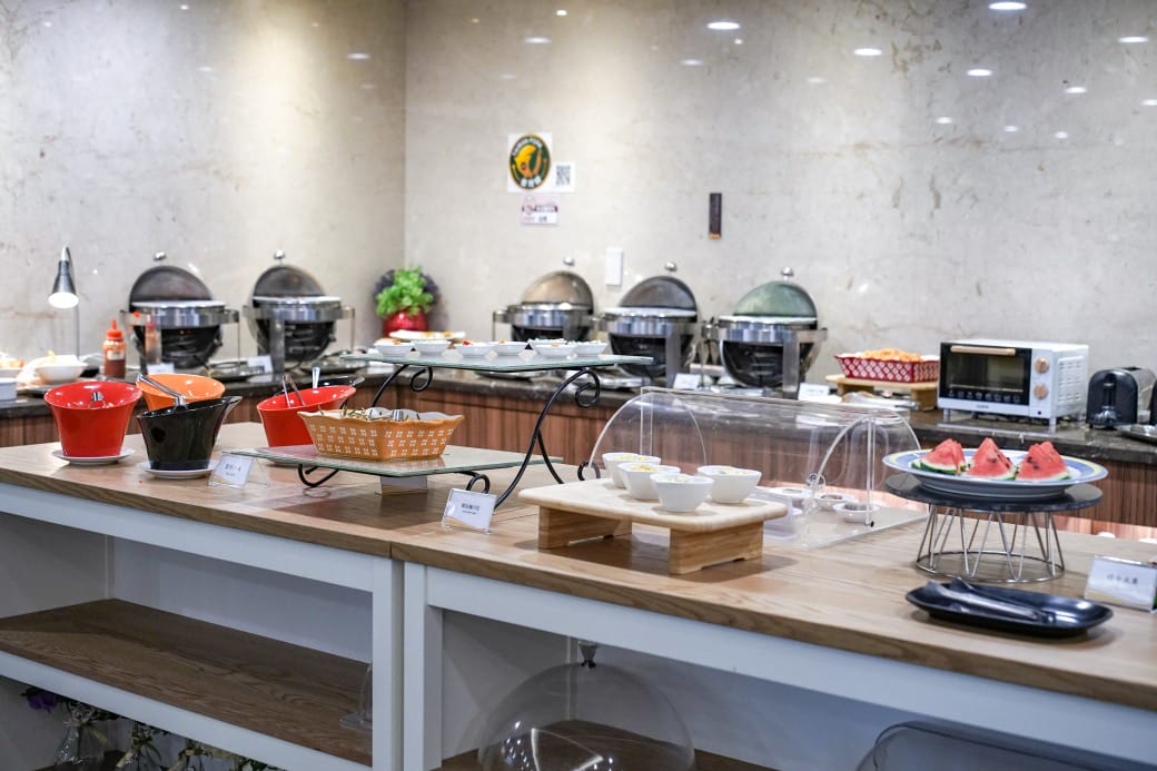 夏優旅居駁二館,高雄平價住宿推薦,下午茶點心吧還有星巴克可以喝,早餐超豐盛直接吃三個小時,飽到下午 - 第19張圖 夏優旅居駁二館,高雄平價住宿推薦,下午茶點心吧還有星巴克可以喝,早餐超豐盛直接吃三個小時,飽到下午