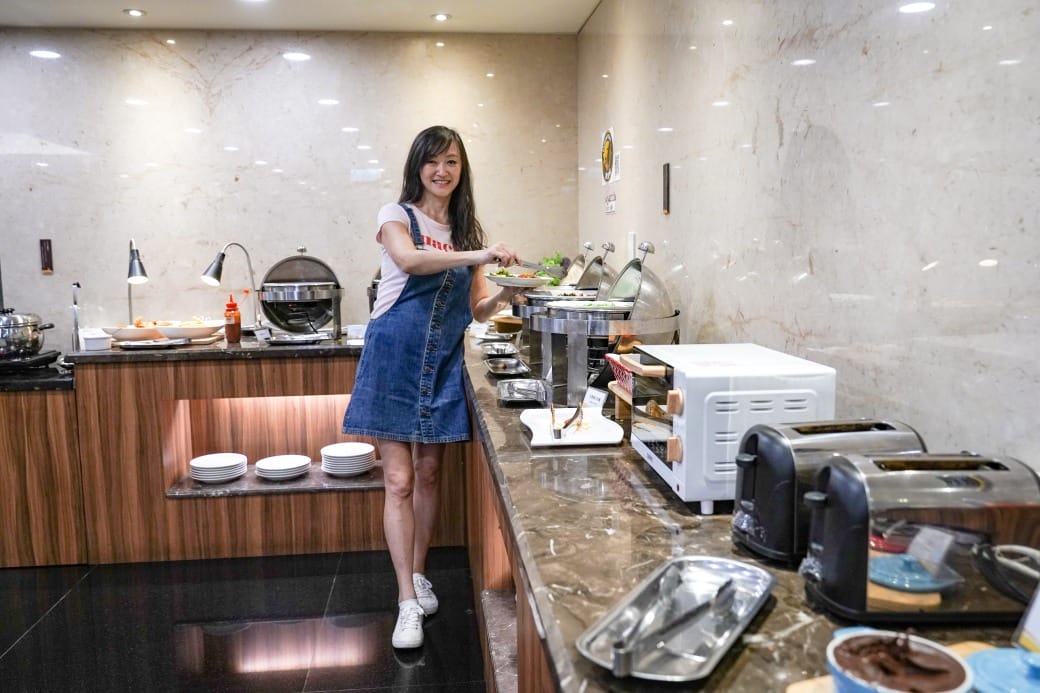 夏優旅居駁二館,高雄平價住宿推薦,下午茶點心吧還有星巴克可以喝,早餐超豐盛直接吃三個小時,飽到下午 - 第22張圖 夏優旅居駁二館,高雄平價住宿推薦,下午茶點心吧還有星巴克可以喝,早餐超豐盛直接吃三個小時,飽到下午