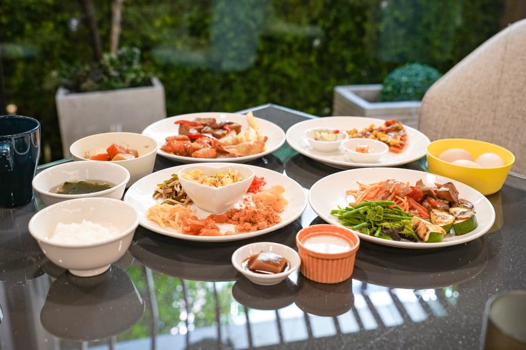 夏優旅居駁二館,高雄平價住宿推薦,下午茶點心吧還有星巴克可以喝,早餐超豐盛直接吃三個小時,飽到下午 - 第26張圖 夏優旅居駁二館,高雄平價住宿推薦,下午茶點心吧還有星巴克可以喝,早餐超豐盛直接吃三個小時,飽到下午