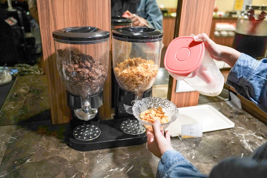 夏優旅居駁二館,高雄平價住宿推薦,下午茶點心吧還有星巴克可以喝,早餐超豐盛直接吃三個小時,飽到下午 - 第66張圖 夏優旅居駁二館,高雄平價住宿推薦,下午茶點心吧還有星巴克可以喝,早餐超豐盛直接吃三個小時,飽到下午