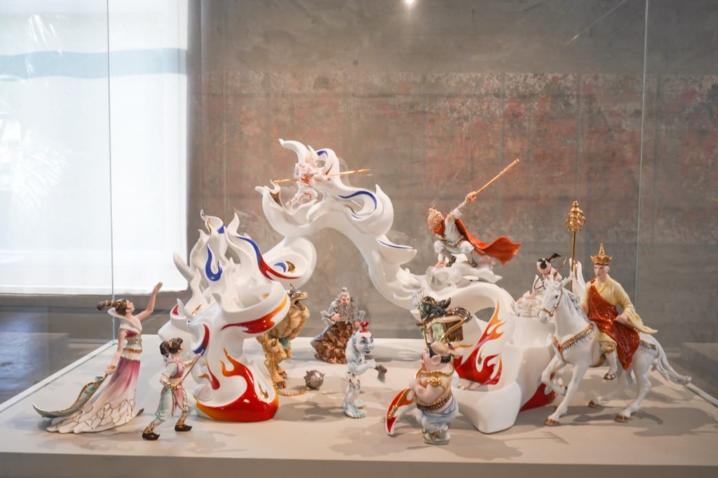 高雄永添藝術・金馬賓館當代美術館｜50年前的軍旅建築變成文青展覽藝術美術館，看展也可以喝咖啡，優惠門票