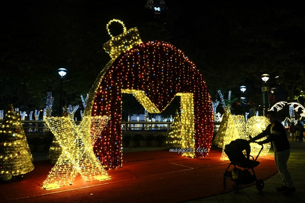 2023新北耶誕城11/17登場，四大必拍光廊，吉祥物桑塔熊登場，6大亮點搶先看，時間，交通，活動攻略