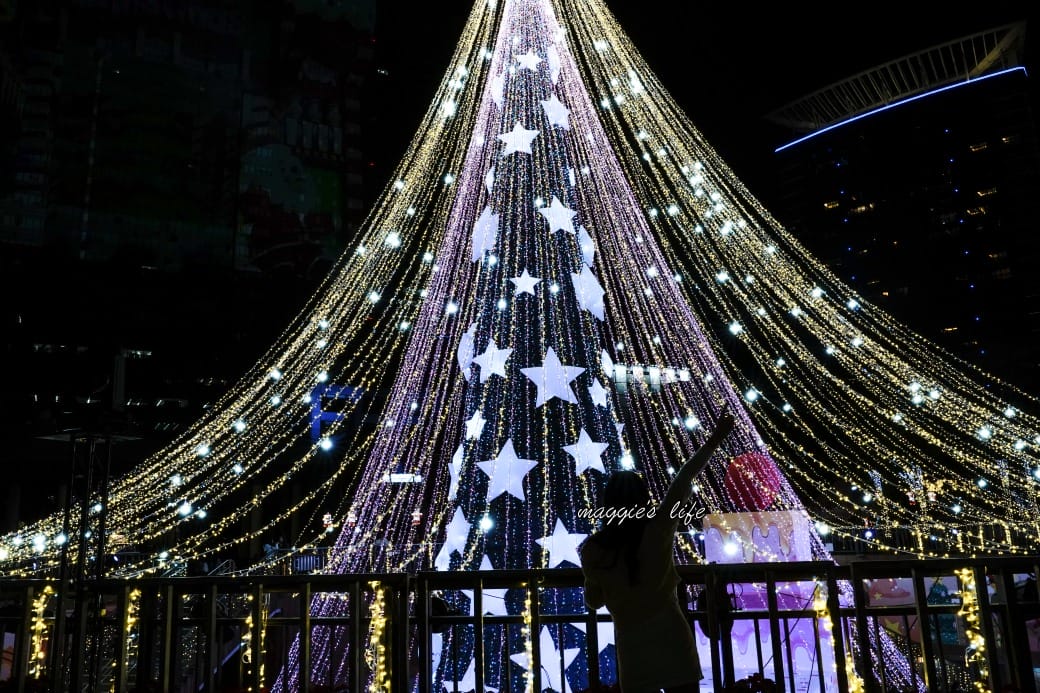 2023新北耶誕城11/17登場，四大必拍光廊，吉祥物桑塔熊登場，6大亮點搶先看，時間，交通，活動攻略