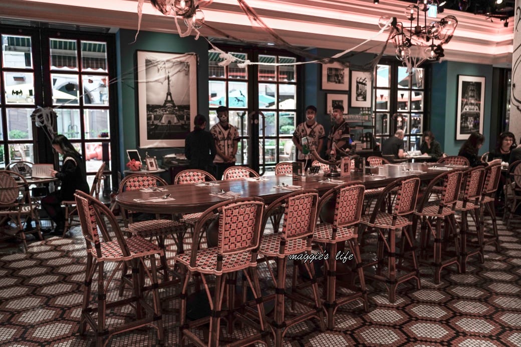 台北文華東方酒店文華精品｜Café de LUGANO 盧卡諾義法咖啡館，秒到南法歐洲咖啡廳，中庭爆炸美，女孩們必來