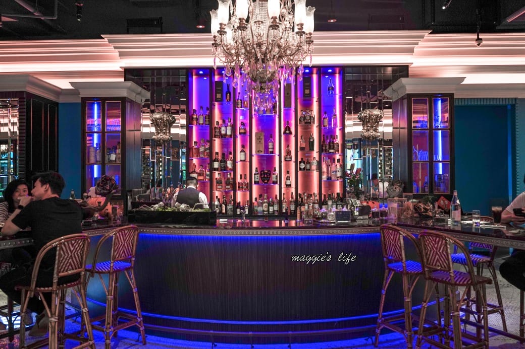 台北文華東方酒店文華精品｜Café de LUGANO 盧卡諾義法咖啡館，秒到南法歐洲咖啡廳，中庭爆炸美，女孩們必來