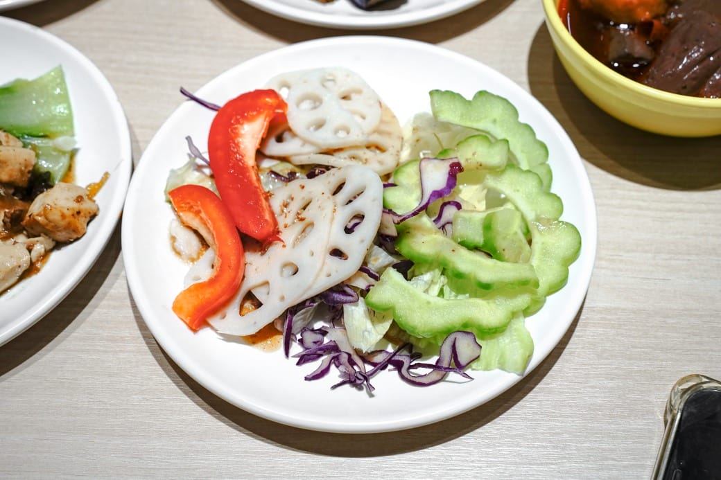 我家牛排林口A9店，350元自助吧吃到飽，超過百種食材，還有蝦跟豬腳，新開幕超狂自助餐！