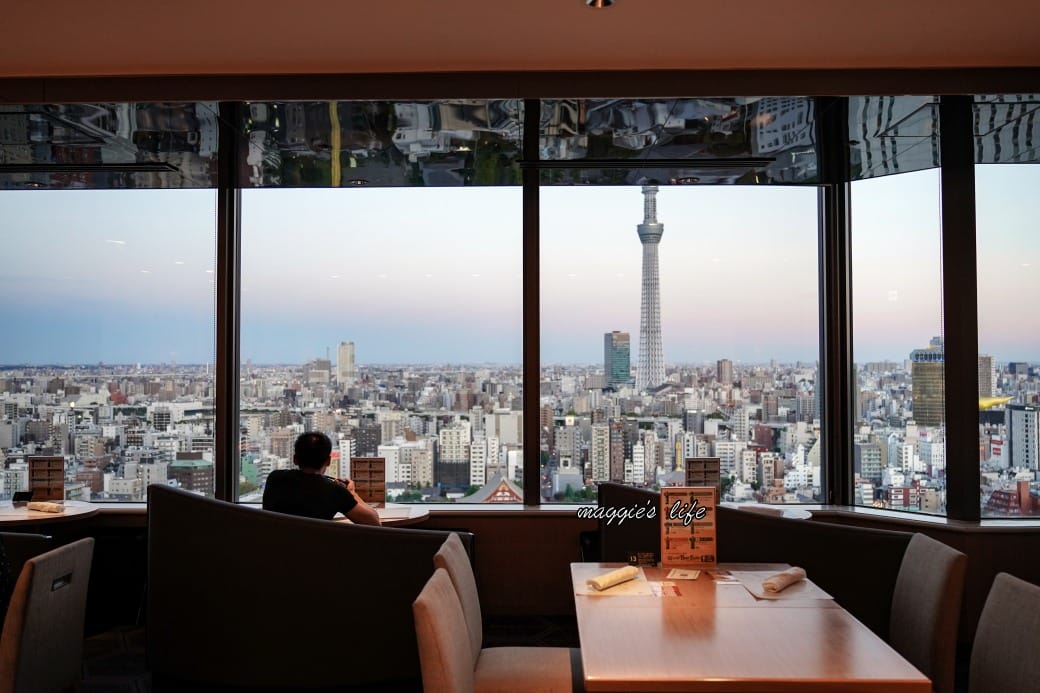 日本東京景觀餐廳，淺草武藏自助餐廳吃到飽 Sky Grill Buffet Musashi，淺草豪景飯店26樓晴空塔景觀夜景餐廳