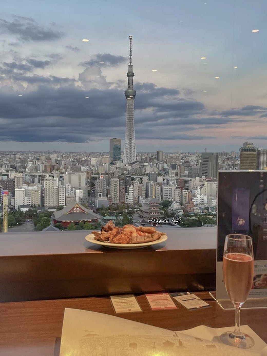 日本東京景觀餐廳，淺草武藏自助餐廳吃到飽 Sky Grill Buffet Musashi，淺草豪景飯店26樓晴空塔景觀夜景餐廳