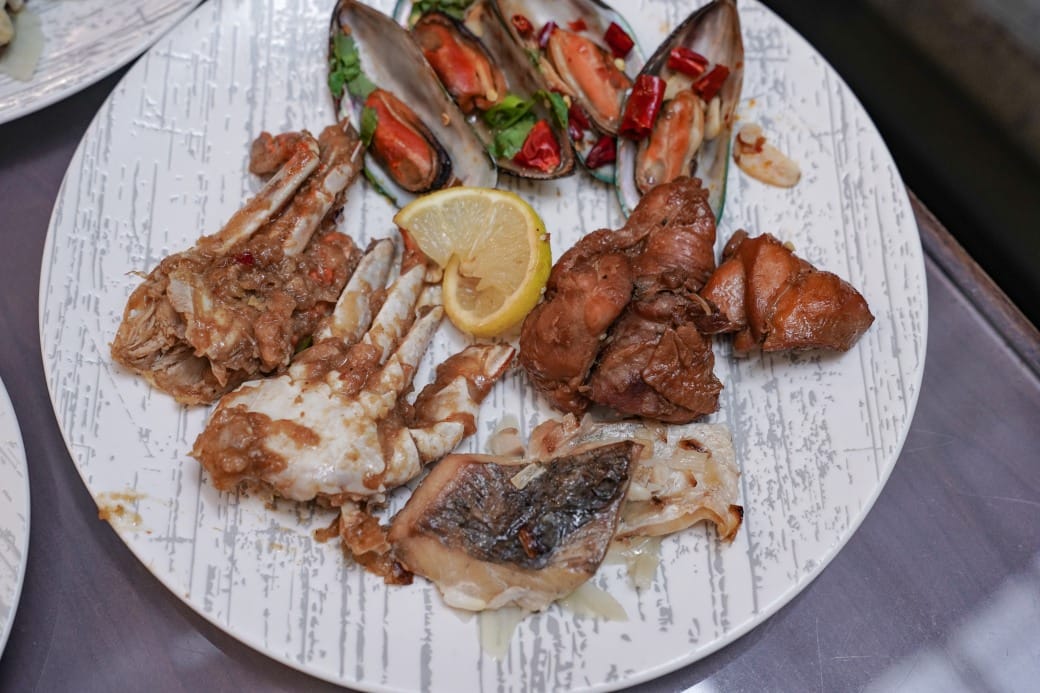 台北福華大飯店｜彩虹座自助餐吃到飽，義大利美食節17區新菜色，生蠔鮑魚螃蟹現煎牛排生牛肉，紅白酒啤酒香檳無限暢飲，價位菜色大公開！