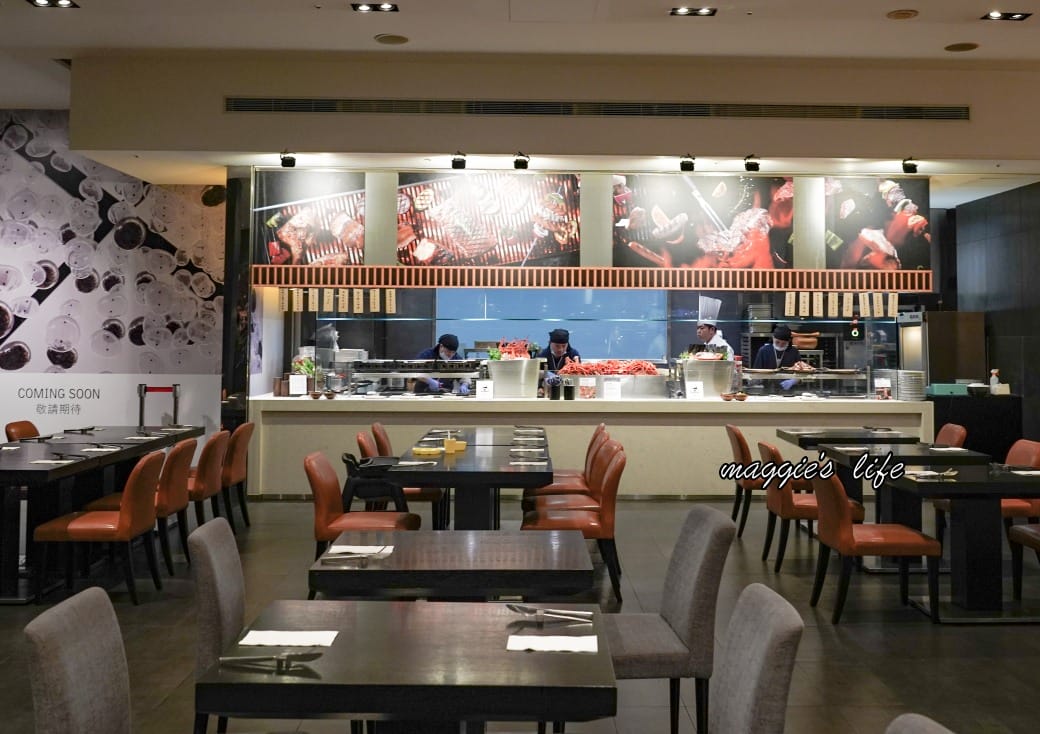 台北寒舍艾美酒店探索廚房|推薦必吃松葉蟹吃到飽，台北五星級飯店自助餐超狂！