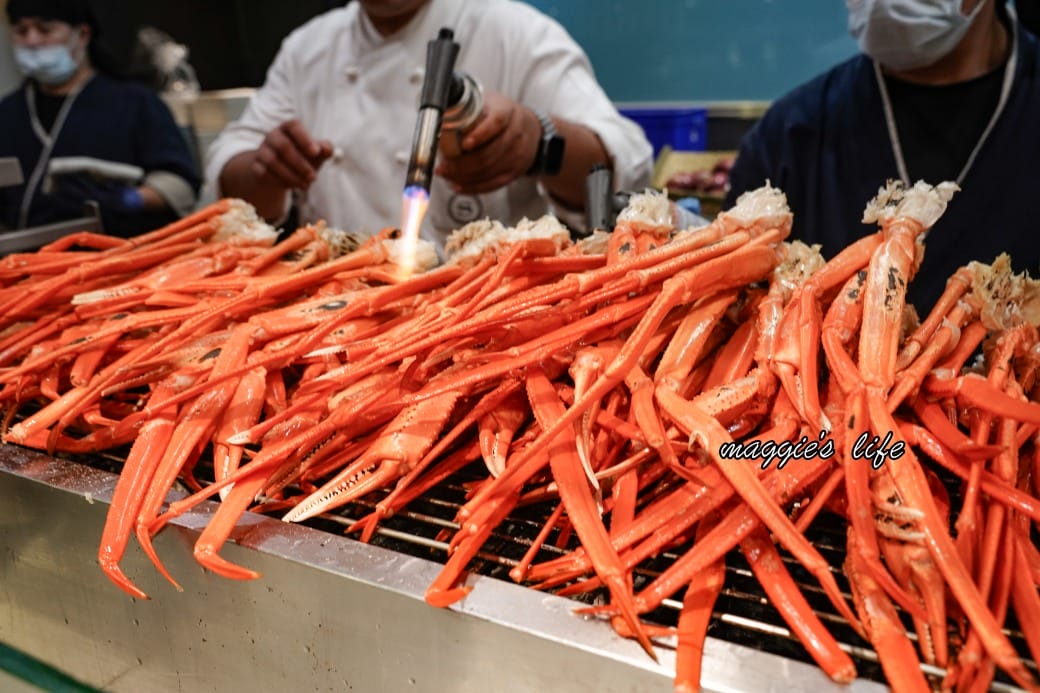 台北寒舍艾美酒店探索廚房|推薦必吃松葉蟹吃到飽，台北五星級飯店自助餐超狂！
